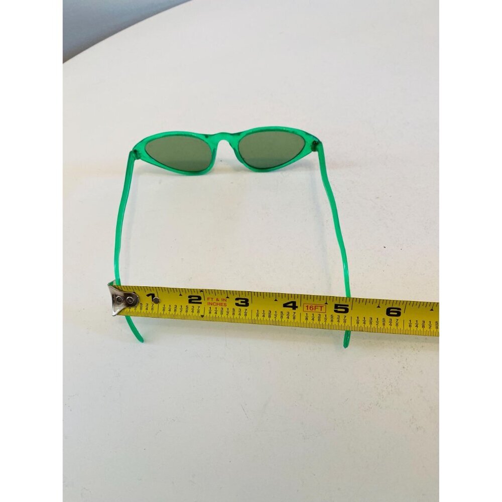 Vintage Cat Eye Sunglasses, Protex Deadstock 1950s/1960s Sunglasses, Green Frame - Picture 9 of 10